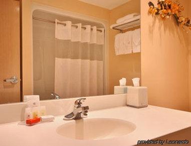 Ramada By Wyndham & Conference Center Hotel