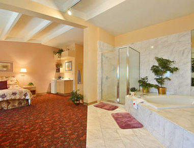 Ramada By Wyndham & Conference Center Hammond