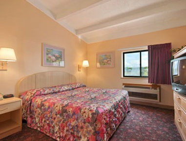 Hotel Ramada By Wyndham & Conference Center